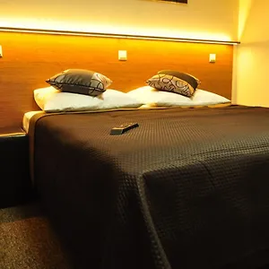 https://villa-bb.warsawhotelspoland.com